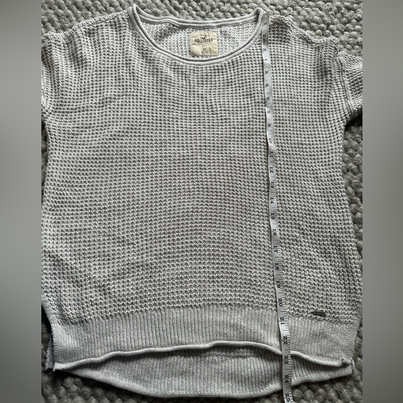Hollister Sweater - Picture 5 of 6